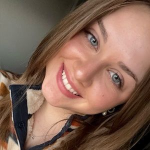 Meet your Posher, Jillian